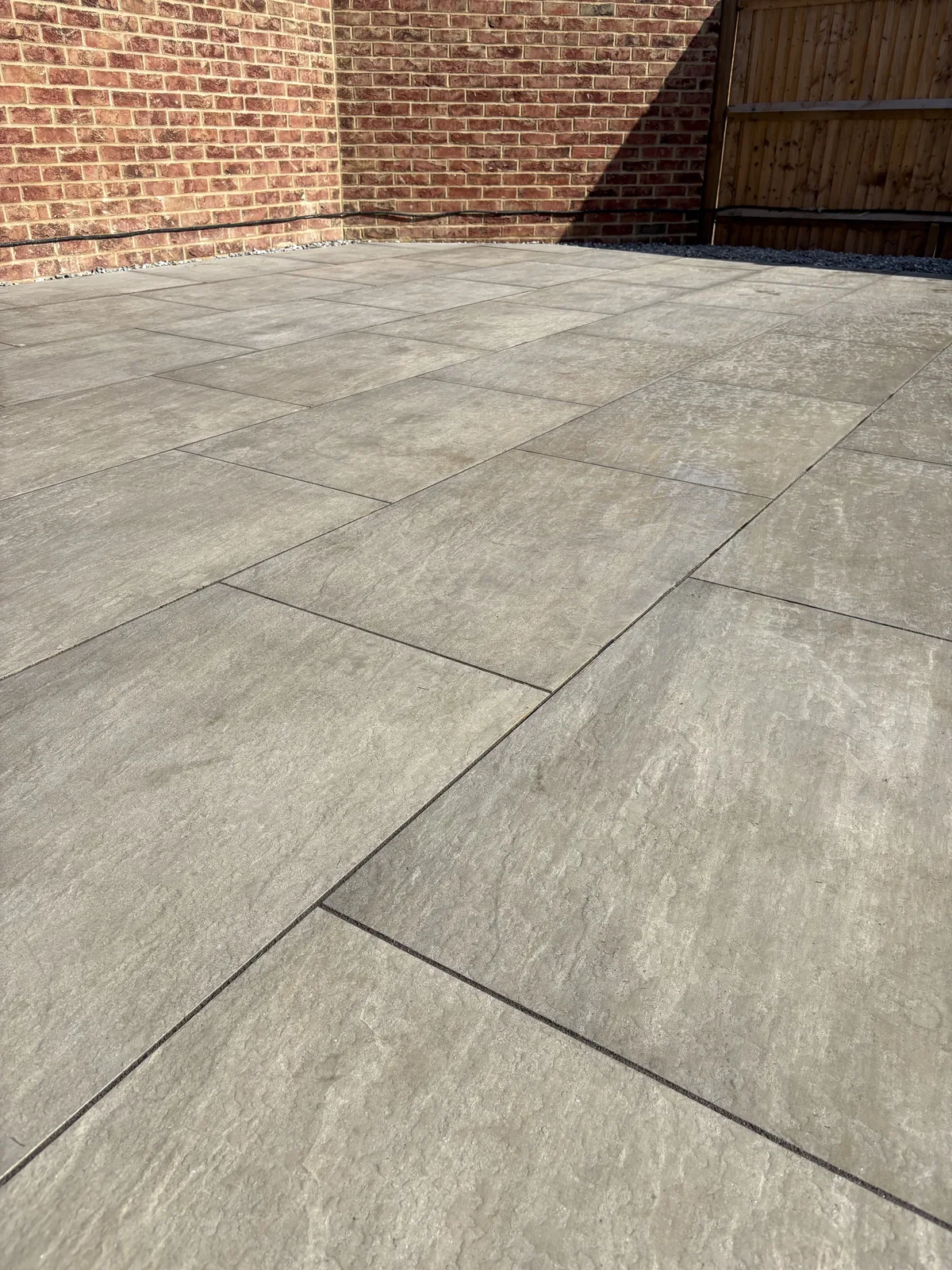Front garden paving and entrance